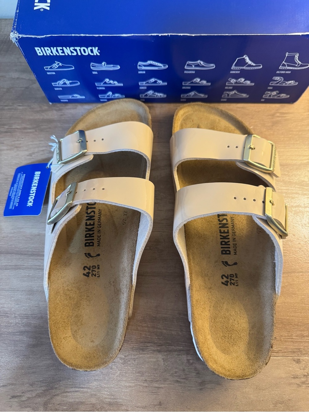 Birkenstock Arizona High Shine in Sand - Picture 6 of 14